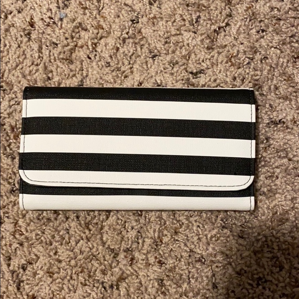 Black and white stripped wallet